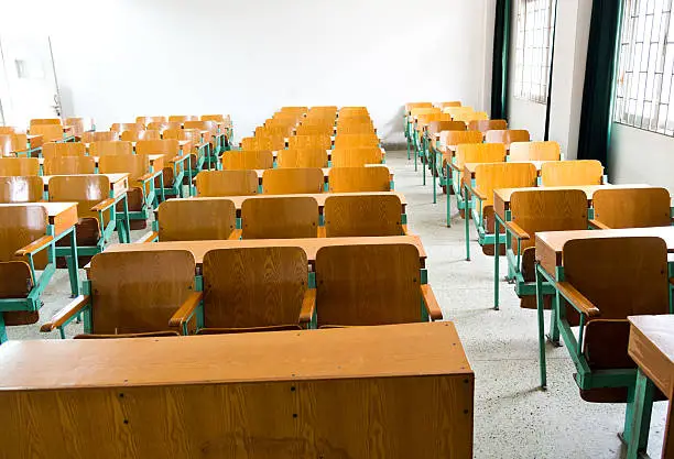istockphoto-519010675-612x612-1 افتتـاح التسجيـل في المنحة الجامعية Minhaty
